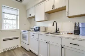 Waterfront Gem < 1 Mi to Dtwn Cambridge! - Innenbereich