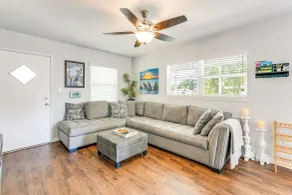 2 Mi to Lake Griffin: Fruitland Park Home - Interiør