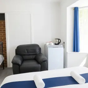 All Seasons Gatwick Guest House & Parking - Utsikt fra rommet