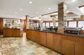 Canmore Inn & Suites - Restaurant