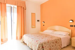 Hotel Saint Tropez - Quarto