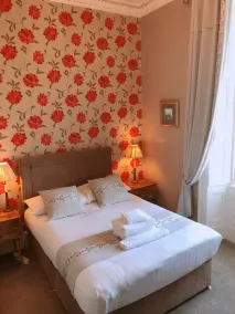 Alexander Guest House - Chambre