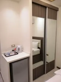 Seven Days Hotel - Room