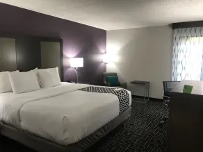 La Quinta Inn by Wyndham Davenport & Conference Center - Chambre