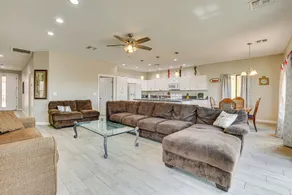 7 Mi to Golf: Mtn-view Retreat in Bullhead City - Intérieur