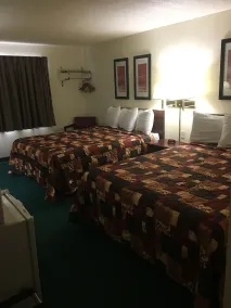 Mobridge Kountry Inn - Værelse