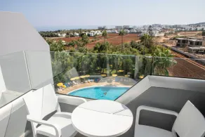 Papouis Protaras Hotel - Vista do quarto