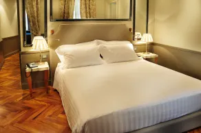 Hotel Lunetta - Room
