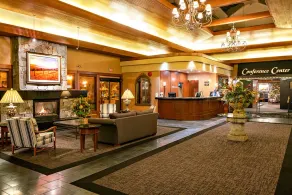 Ramada by Wyndham Kelowna Hotel & Conference Center- Pool, Hot Tub, and Restaurant - Lobby