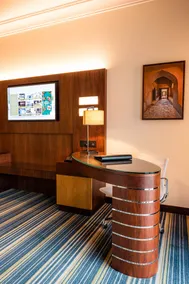Royal Tulip Muscat - Room