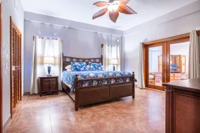 Lighthouse Beach Villas - Room