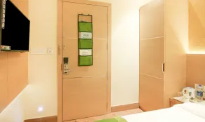 Treebo Hoops - Airport, VIP Road - Chambre
