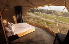 Mi-clos - luxury pods with private jacuzzi and sauna - Chambre