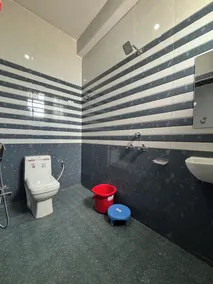 Hotel Raghunath Palace - Bathroom