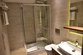 Giritligil Hotel - Baño