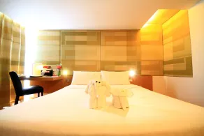 Le Fenix Sukhumvit 11 Bangkok - Room