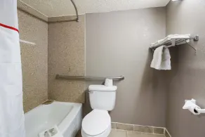 Red Roof Inn New Stanton - Salle de bain