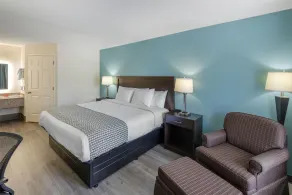 SureStay Plus Hotel by Best Western Asheboro - Quarto