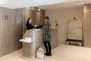 Staybridge Suites - Cannes Centre by IHG - Resepsjon