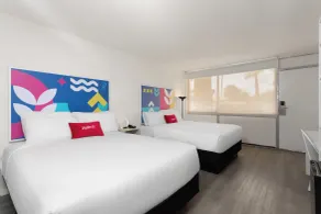 Baymont by Wyndham Orlando North Millenia - Room