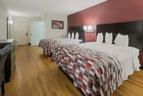 Red Roof Inn & Suites Knoxville East - Rom