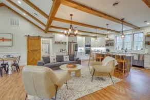 4 Mi to Boothbay Harbor: Quiet Retreat w/ Deck - Interior
