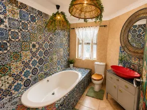 VistaBlu Camps Bay - Bathroom