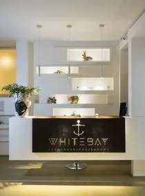 White Bay - Réception