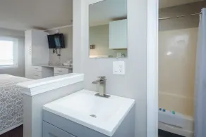 The Atlantic Motel - Room