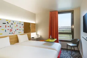 ibis Styles Versailles Guyancourt - Vue de la chambre