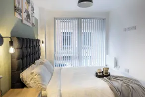 Spacious Manchester City Condo - Parking - Next To AO Arena - Local Attraction & Transport Links - Rum