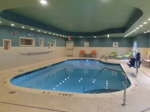 Holiday Inn Express & Suites Ithaca by IHG - Piscine