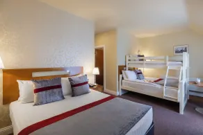 Raheen Woods Hotel - Værelse