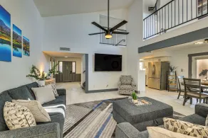 Private Putting Green & Patio: Sun Lakes Home! - Interiör