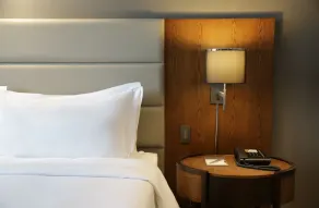 Makati Diamond Residences - Chambre