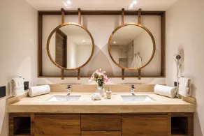 Family Friendly APT 17 Ocean View, 3br, 6 pax - Bathroom