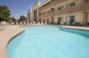 Clarion Pointe OKC Airport - Basseng