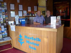Norfolk Motor Inn - Lobby