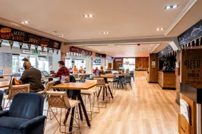 Village Hotel Manchester Cheadle - Restaurante
