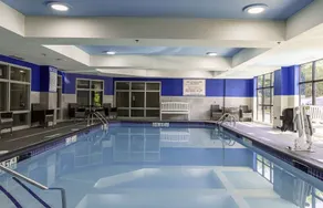 Hampton Inn East Windsor - Basseng