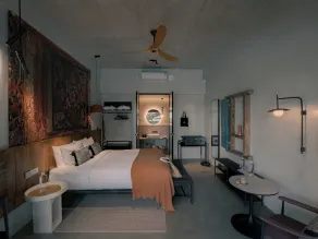 NiiRA - Room