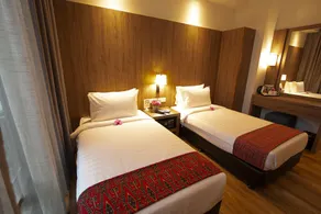 AZ Hotel & Serviced Apartments - Zimmer