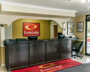 Quality Inn Perry - Lobby