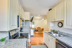2 Mi to Warren Dunes - Bright Sawyer Apartment! - Interior