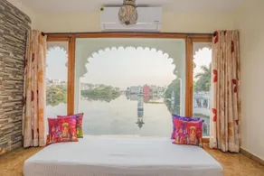 Natural Lake View Hotel - Room