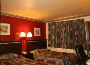 Plaza Travel Inn - Værelse