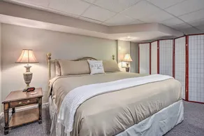 The MD / PA Line Retreat: Scenic Country Getaway! - Innenbereich