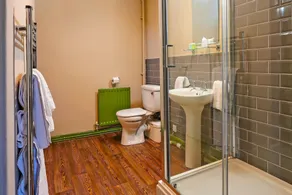OYO The White Horse, Ripon North Yorkshire - Bathroom