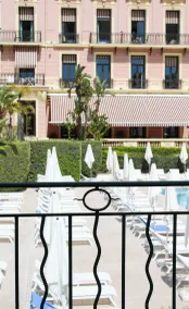 Hotel Royal-Riviera - View from room