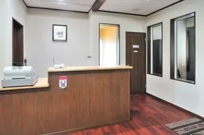 Lodge B&W - Reception